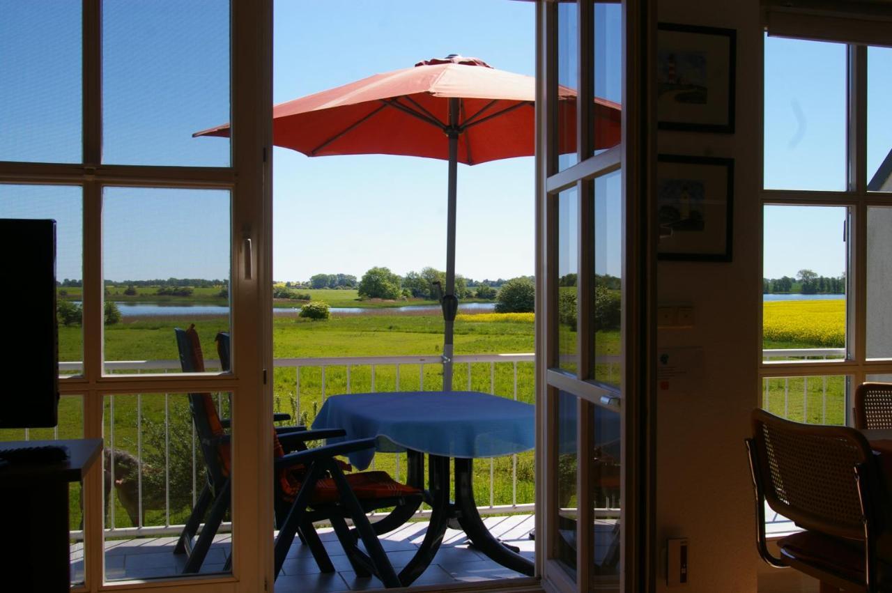 Ferienwohnung Boddenblick Zudar Екстериор снимка